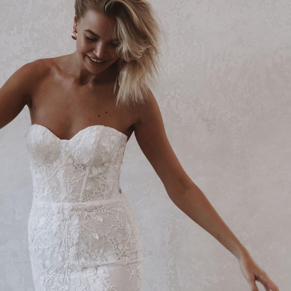 Wedding dress (Made with love - Penny)